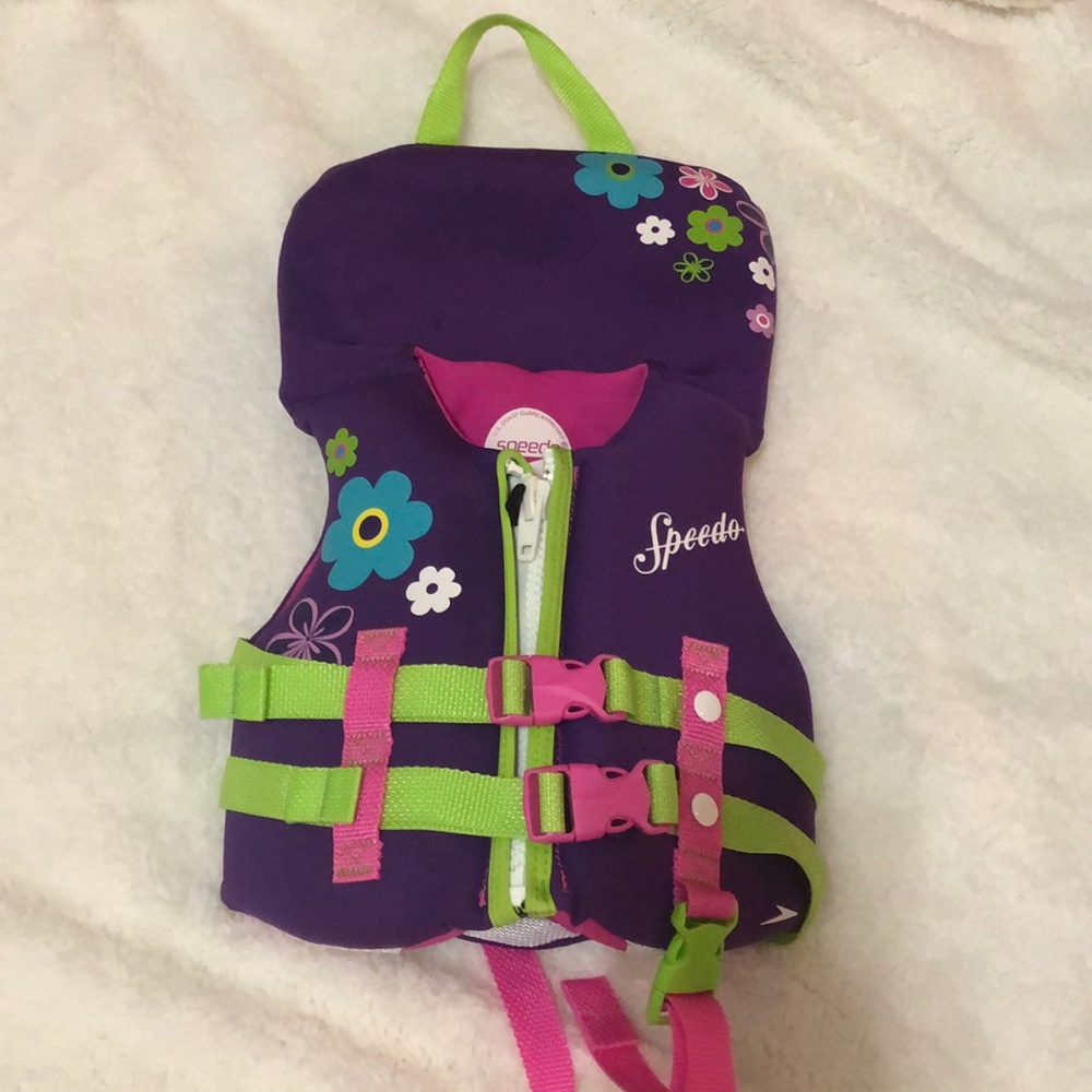 Infant less than 30lb speedo life jacket